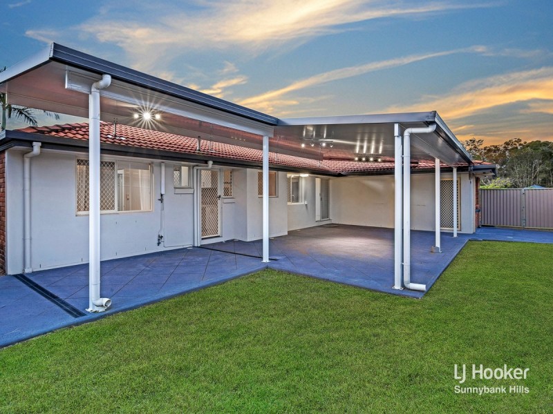 35 Bannockburn Crescent, Parkinson QLD 4115