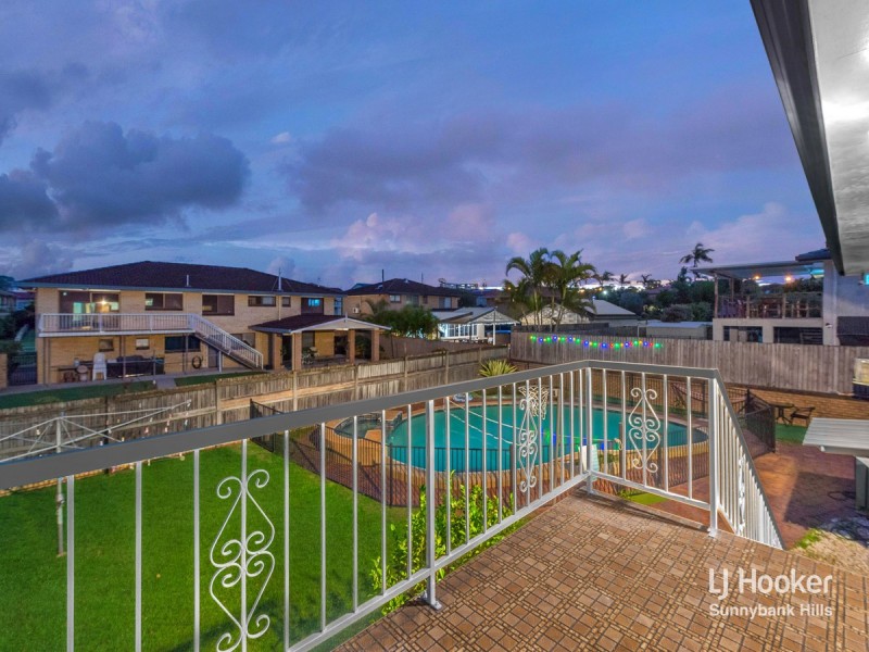 15 Martense Street, Wishart QLD 4122