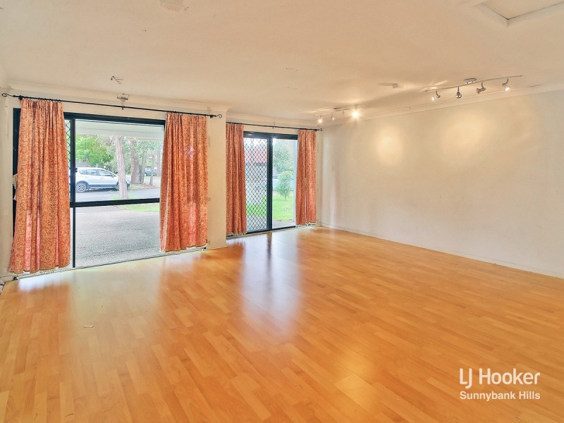 4 Tuckeroo Place, Sunnybank Hills QLD 4109