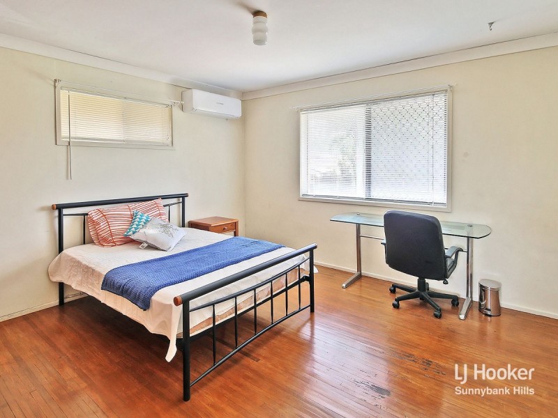 17 Springfield Street, Macgregor QLD 4109