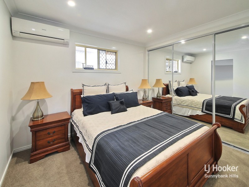 14 Scarlet Oak Place, Calamvale QLD 4116