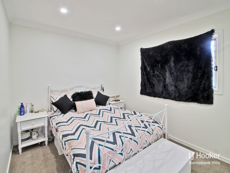 14 Scarlet Oak Place, Calamvale QLD 4116