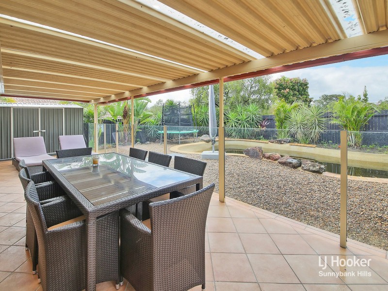 14 Scarlet Oak Place, Calamvale QLD 4116