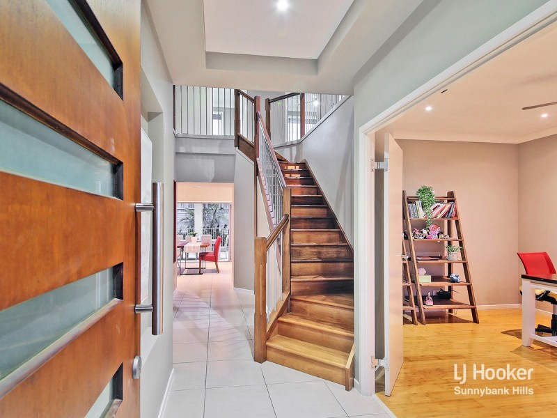 83 Alfred Circuit, Calamvale QLD 4116