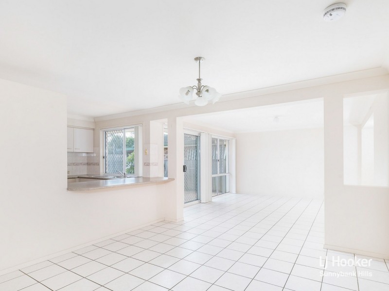 15 Emerald Place, Runcorn QLD 4113