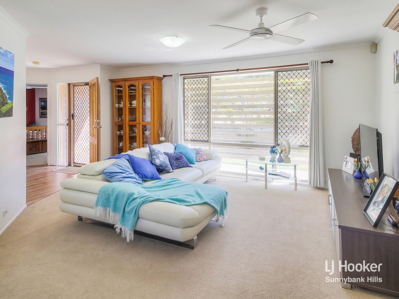 55 Chesterfield Crescent, Kuraby QLD 4112