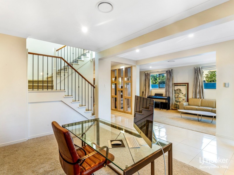 1 Aster Place, Calamvale QLD 4116