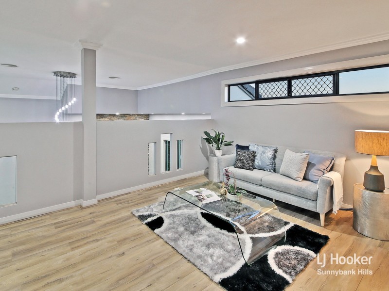10 Willowleaf Close, Stretton QLD 4116