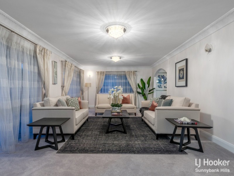 11 Cornflower Street, Mansfield QLD 4122