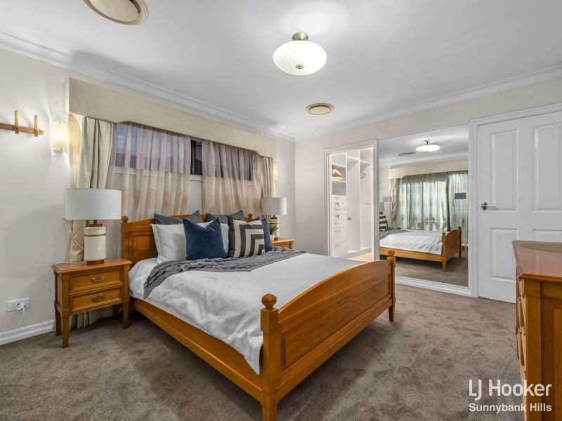 11 Cornflower Street, Mansfield QLD 4122