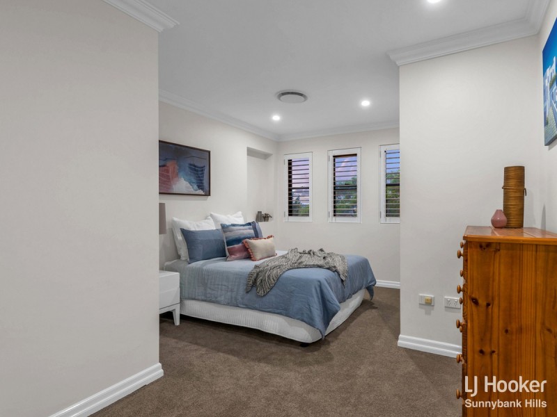 11 Cornflower Street, Mansfield QLD 4122