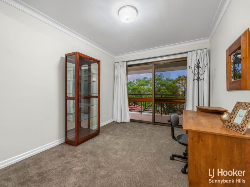 11 Cornflower Street, Mansfield QLD 4122