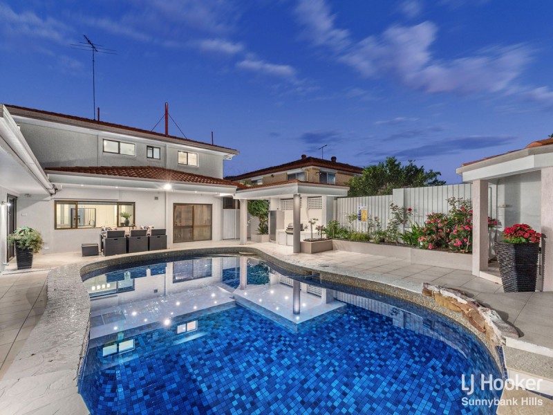 11 Cornflower Street, Mansfield QLD 4122