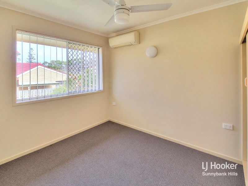 24 Blackwattle Street, Macgregor QLD 4109