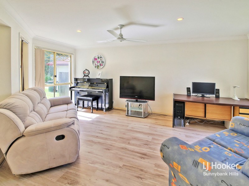 25 Tallowood Way, Sunnybank Hills QLD 4109