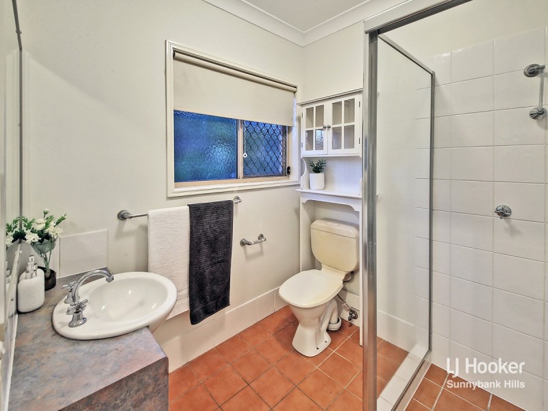 13 Coorong Place, Parkinson QLD 4115