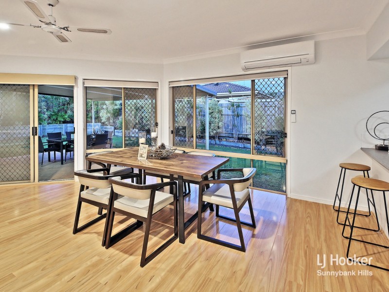 13 Coorong Place, Parkinson QLD 4115