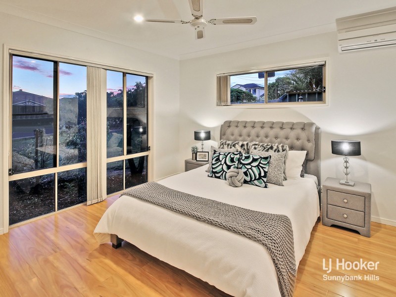 13 Coorong Place, Parkinson QLD 4115