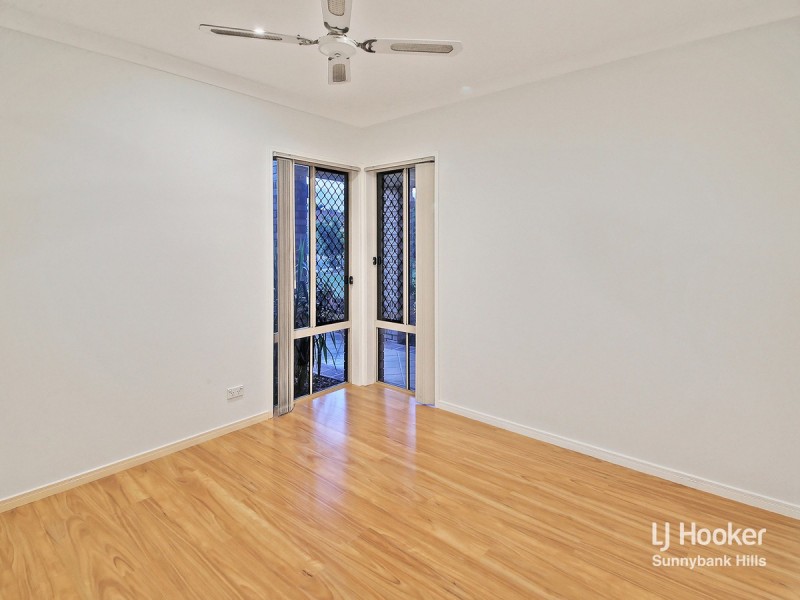 13 Coorong Place, Parkinson QLD 4115