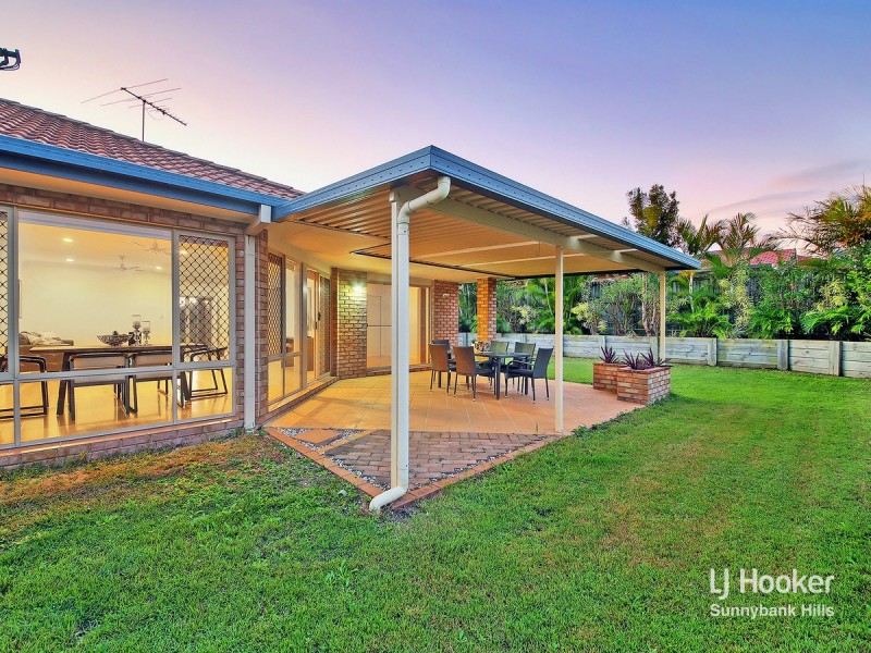13 Coorong Place, Parkinson QLD 4115