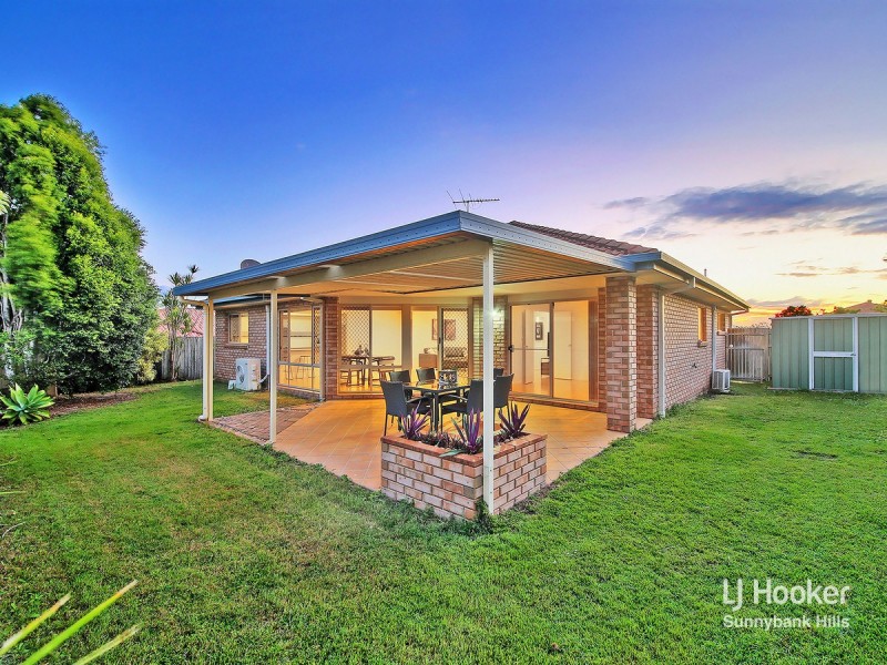 13 Coorong Place, Parkinson QLD 4115