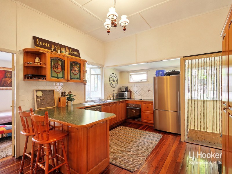 24 Laughlin Street, Kingston QLD 4114