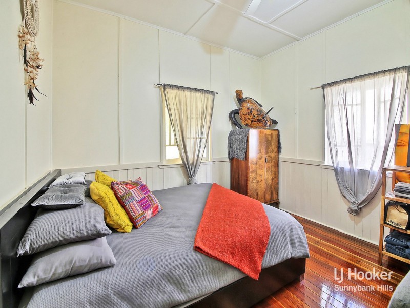 24 Laughlin Street, Kingston QLD 4114