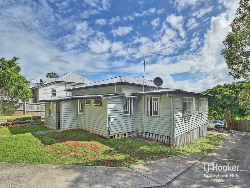 24 Laughlin Street, Kingston QLD 4114