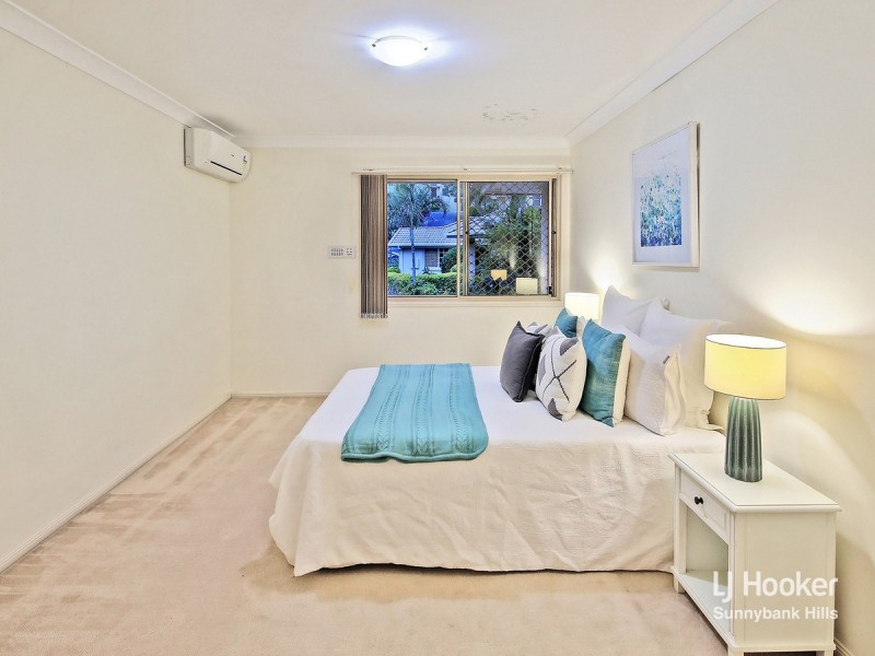 16 Golden Rain Place, Stretton QLD 4116
