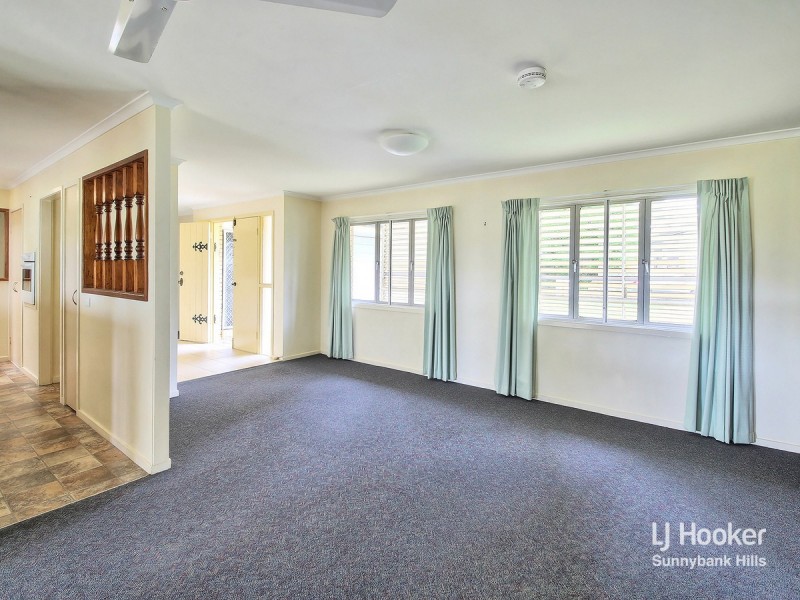 10 Fleetwood Street, Macgregor QLD 4109
