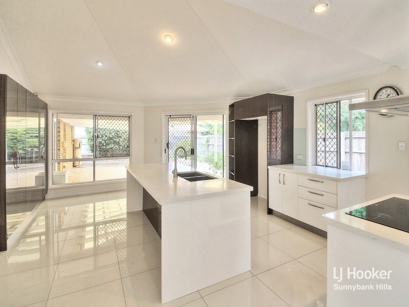 8 Ingluna Circuit, Eight Mile Plains QLD 4113