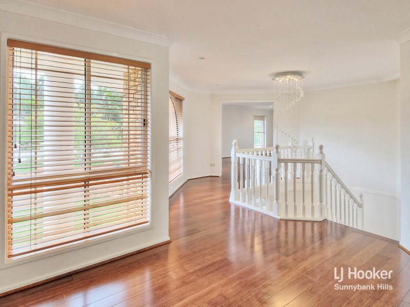 8 Ingluna Circuit, Eight Mile Plains QLD 4113