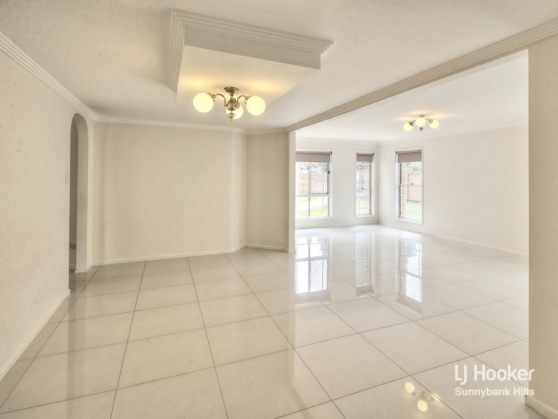 8 Ingluna Circuit, Eight Mile Plains QLD 4113