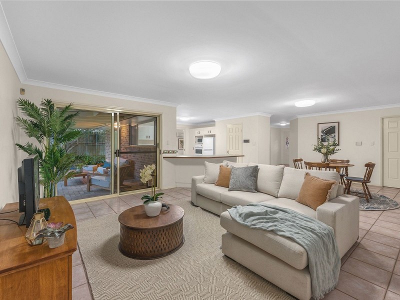 4 Lindeman Place, Eight Mile Plains QLD 4113