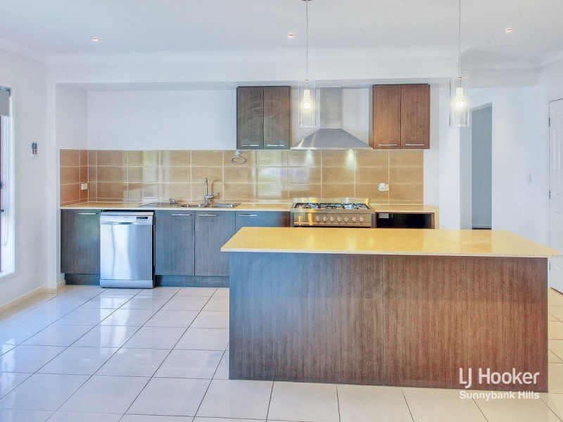 82 Valley Circuit, Kuraby QLD 4112