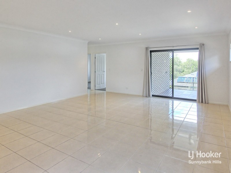 82 Valley Circuit, Kuraby QLD 4112