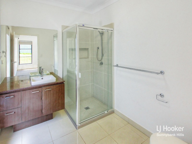 82 Valley Circuit, Kuraby QLD 4112