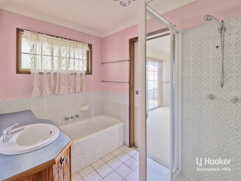 18 Garrima Drive, Loganholme QLD 4129