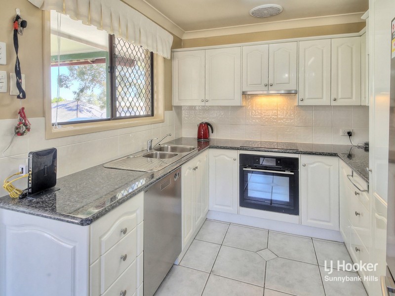 10 Manzill Street, Sunnybank Hills QLD 4109