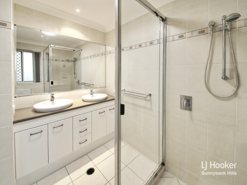 6 Gagarra Street, Eight Mile Plains QLD 4113