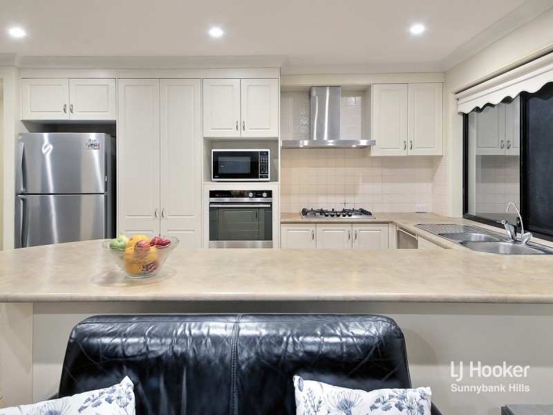 20 Coneybeer Place, Eight Mile Plains QLD 4113