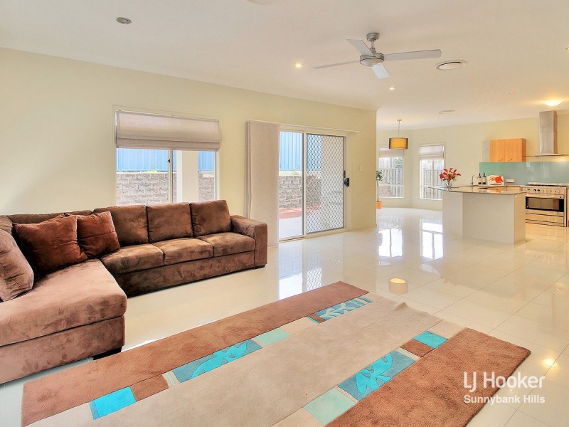 16 Henderson Street, Eight Mile Plains QLD 4113