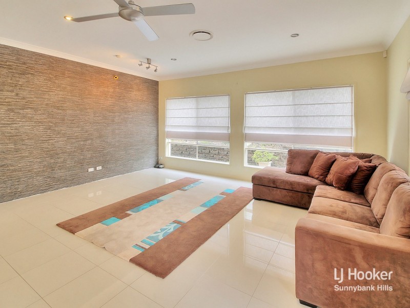 16 Henderson Street, Eight Mile Plains QLD 4113