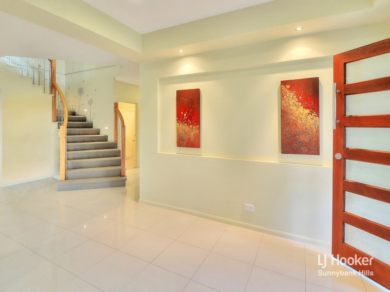 16 Henderson Street, Eight Mile Plains QLD 4113