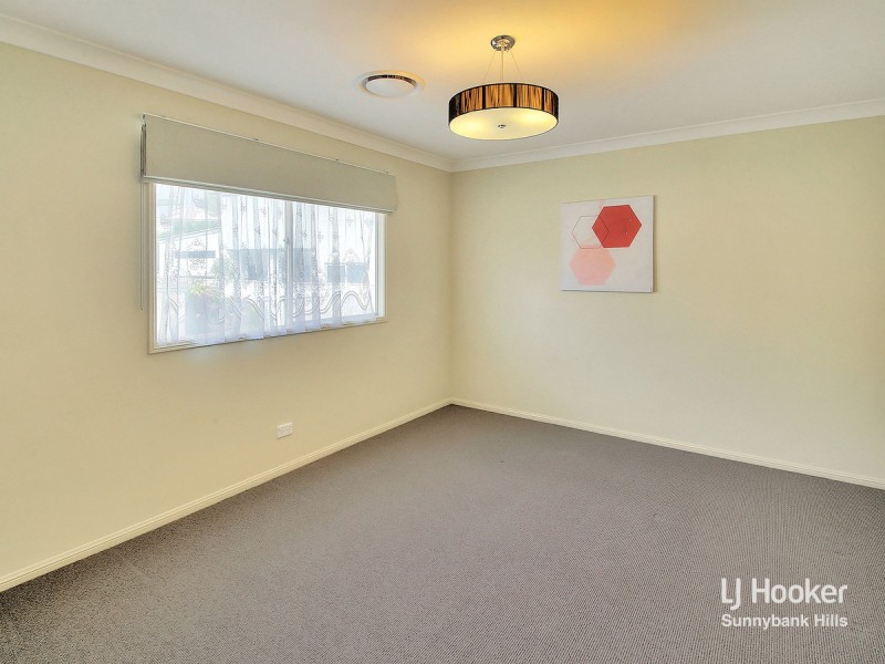 16 Henderson Street, Eight Mile Plains QLD 4113