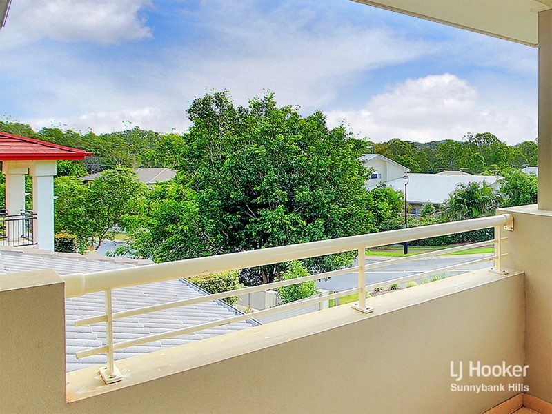 16 Henderson Street, Eight Mile Plains QLD 4113