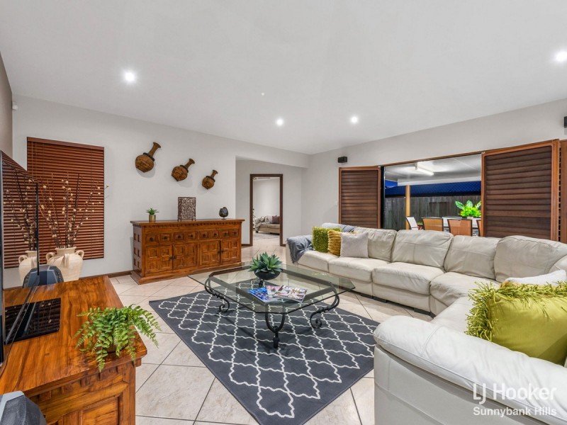 15 Kentwell Place, Wishart QLD 4122