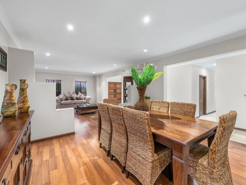 15 Kentwell Place, Wishart QLD 4122