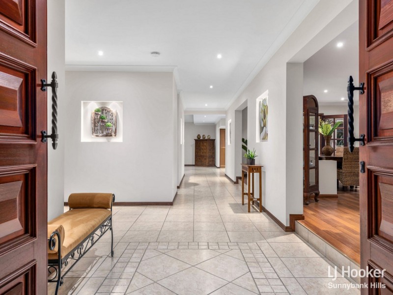 15 Kentwell Place, Wishart QLD 4122