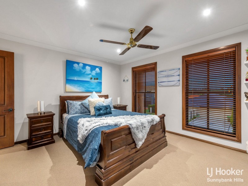 15 Kentwell Place, Wishart QLD 4122